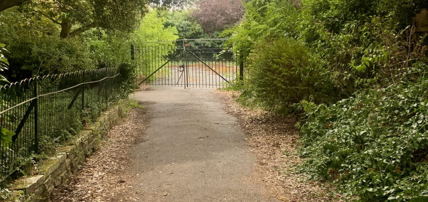 Picture of access to Pierremont Depot